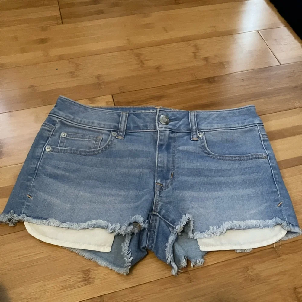 American Eagle shortie size 6 shorts - Picture 1 of 4